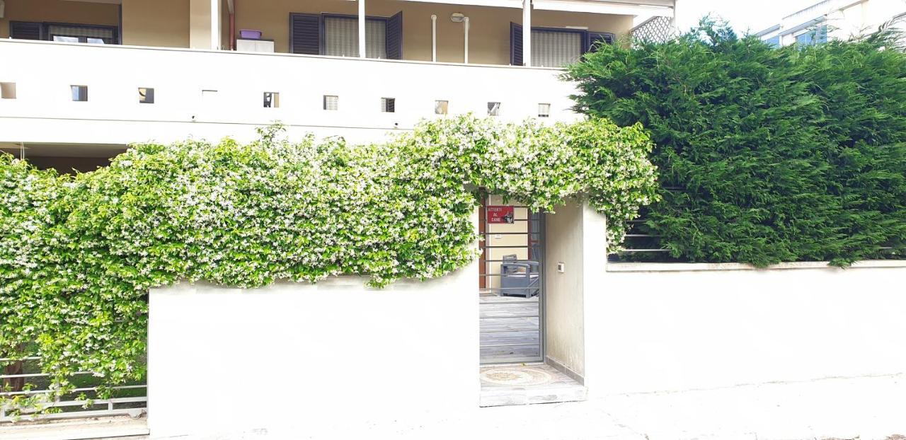 Villino Soleluna Lecce Exteriör bild