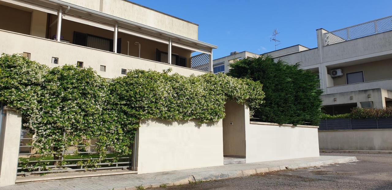 Villino Soleluna Lecce Exteriör bild